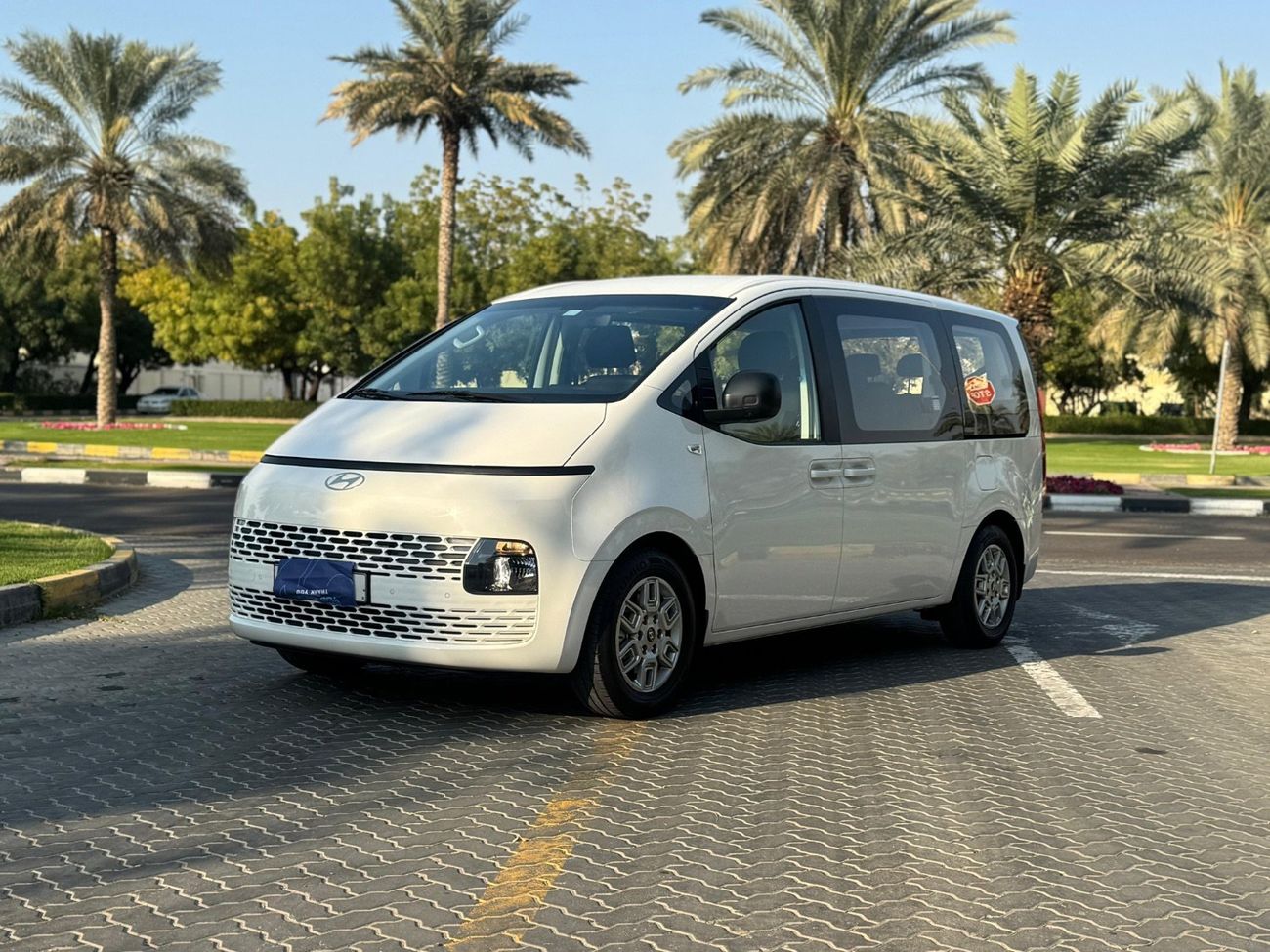 هيونداي ستاريا 3.5L Luxury (7 Seater)