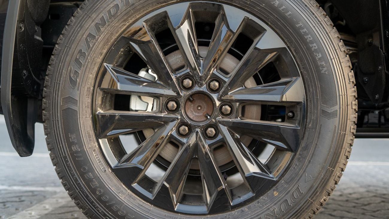 تويوتا برادو VXR VX Executive 2.8L T/Diesel 2025YM