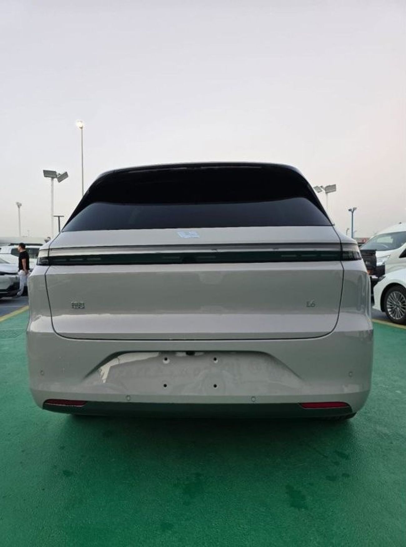 لي اوتو L7 Li AUTO L6 4WD 2024