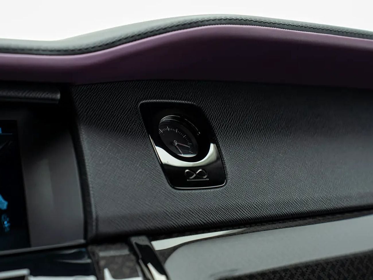 أودي RS2 Black Badge | GCC Spec | Bespoke Interior