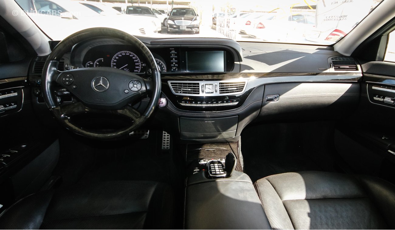 مرسيدس بنز S 550 L