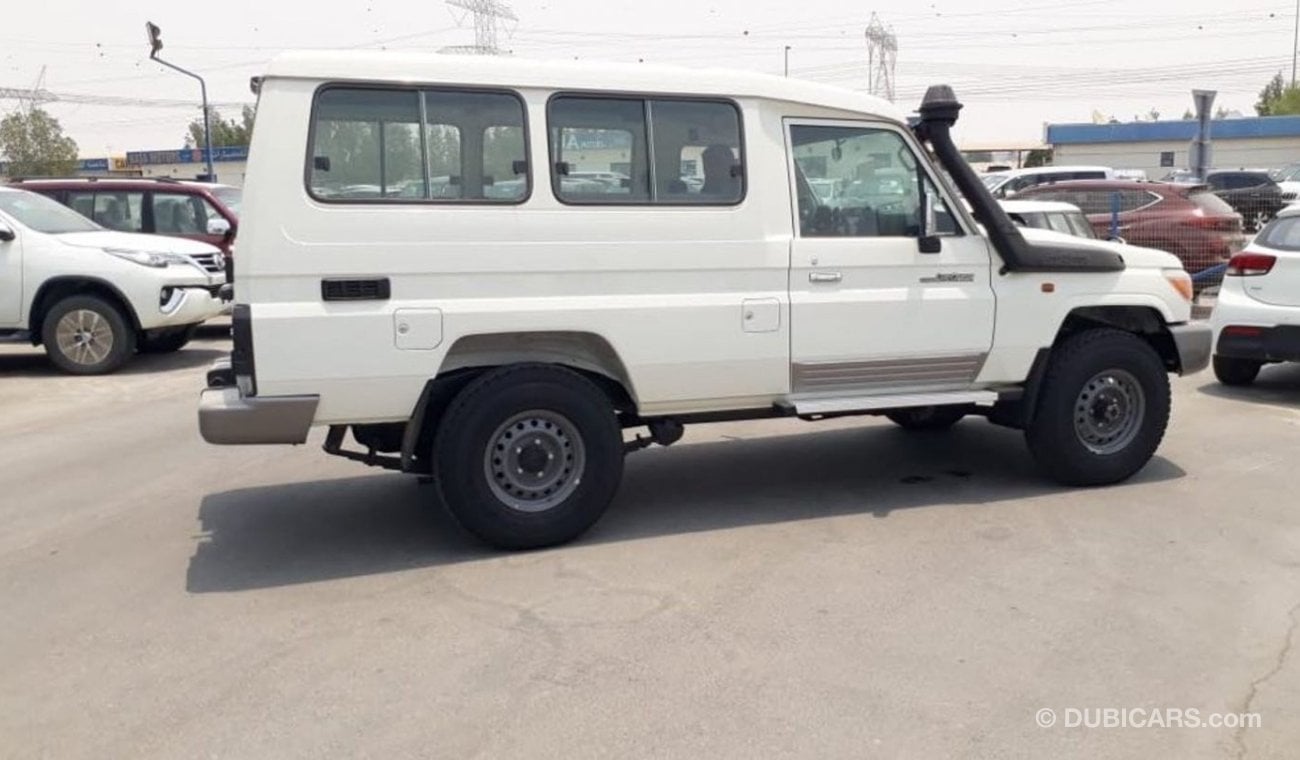 Toyota Land Cruiser Hard Top HARDTOB 3 DOOR 4X4 4.2L V6 DIESEL///2023///SPECIAL OFFER///BY FORMULA AUTO FOR E