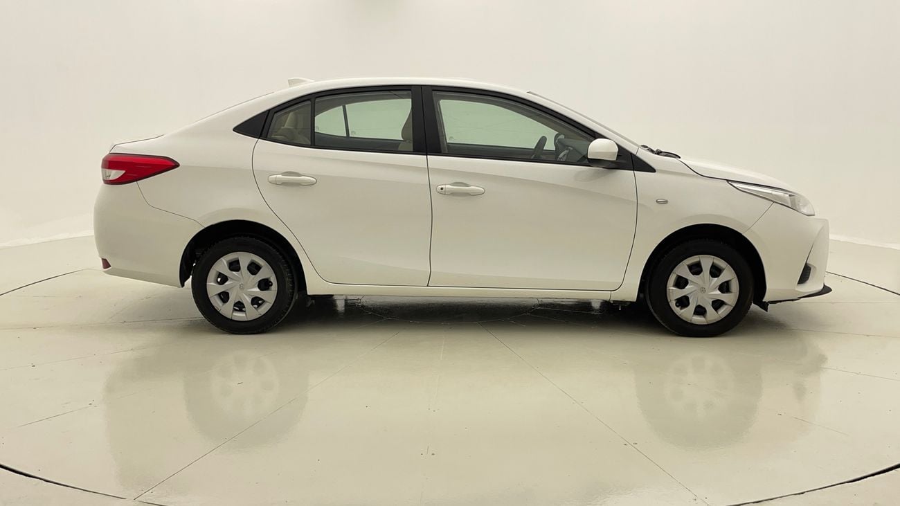 تويوتا يارس SE 1.5 | بدون دفعة مقدمة | اختبار القيادة في المنزل