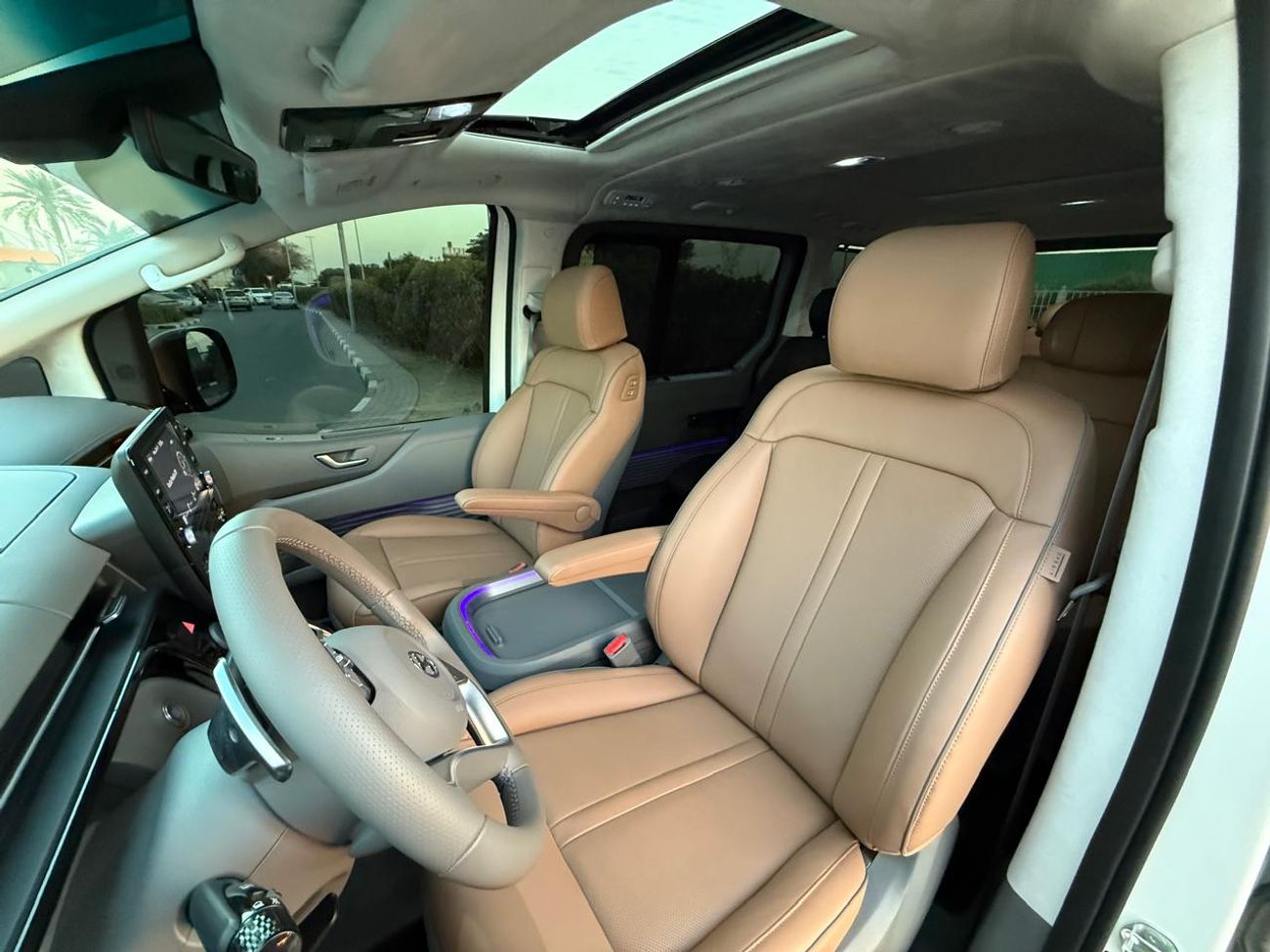 Hyundai Staria Comfort 3.5L (9 Seater)