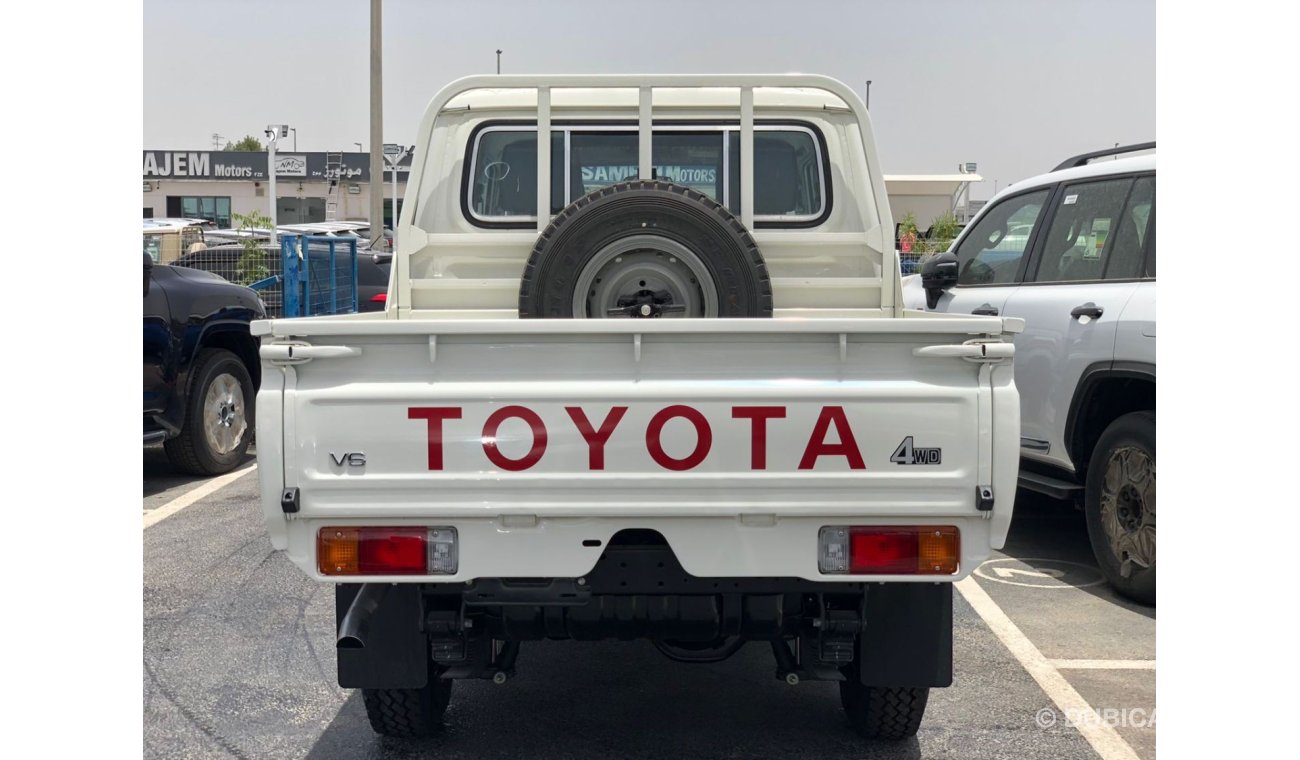 Toyota Land Cruiser Pick Up DC