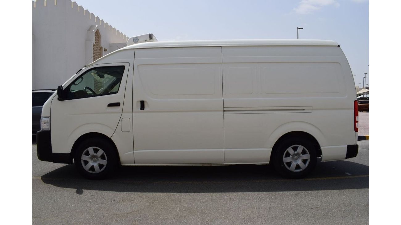 Toyota Hiace GL - High Roof LWB Toyota Hiace Highroof Chiller, Model:2016. Excellent condition