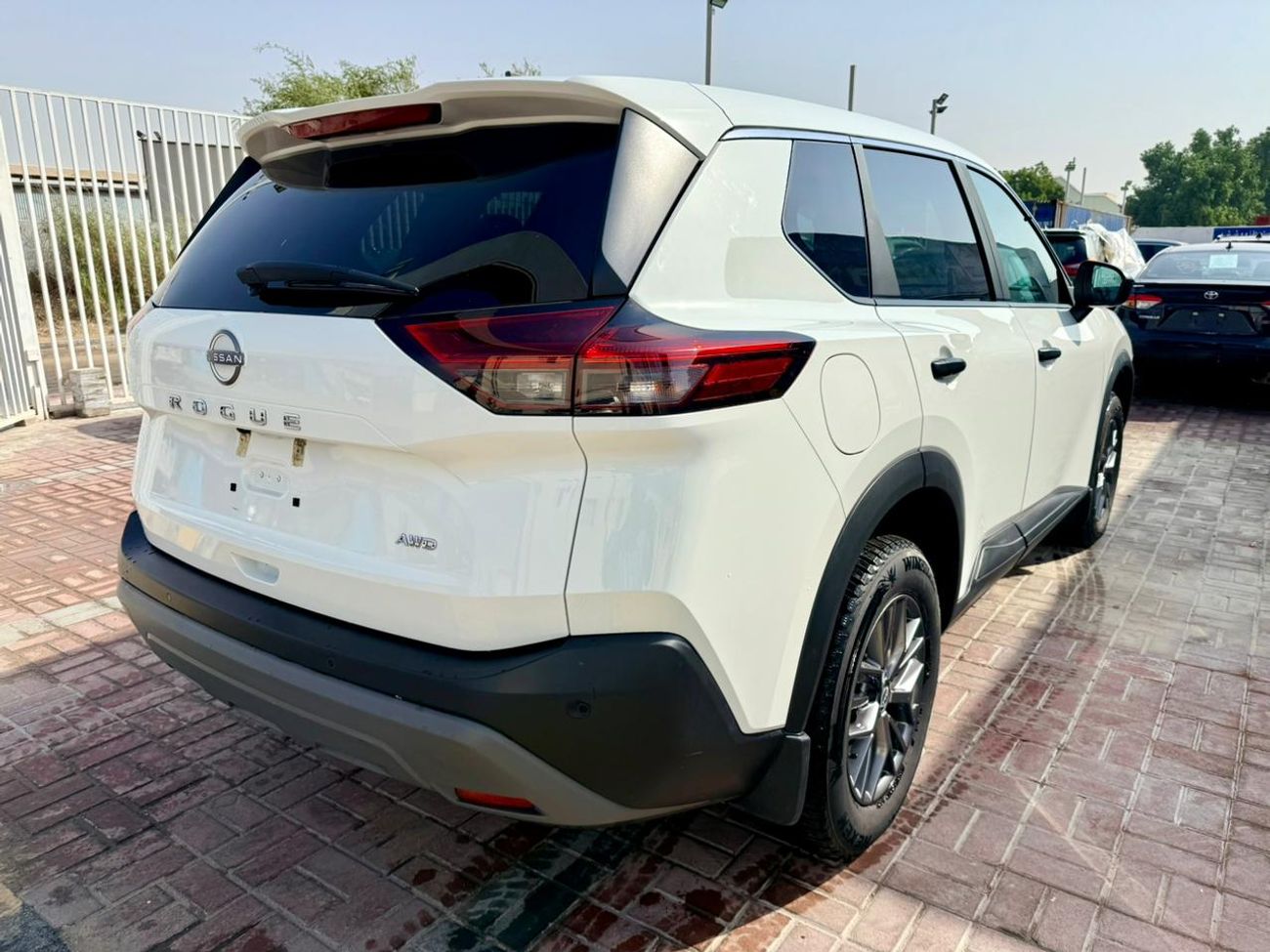 نيسان روج 2023 Nissan Rogue sv awd 4x4