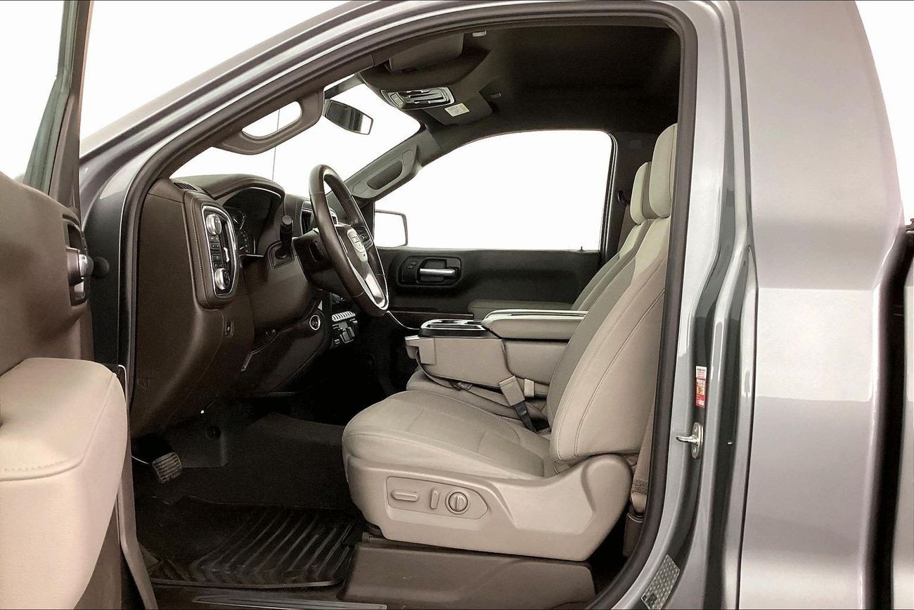 جي أم سي سييرا SLE | National Day Celebration | شامل الضمان | 0 ﺪﻔﻋﺓ ﺃﻮﻟﻯ