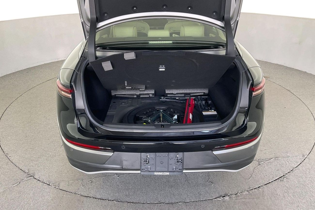 Toyota Crown Platinum | National Day Celebration | Guaranteed Warranty | 0 Down Payment