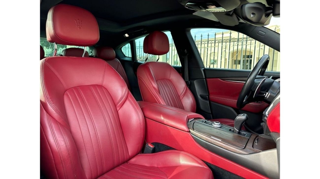 Maserati Levante Std