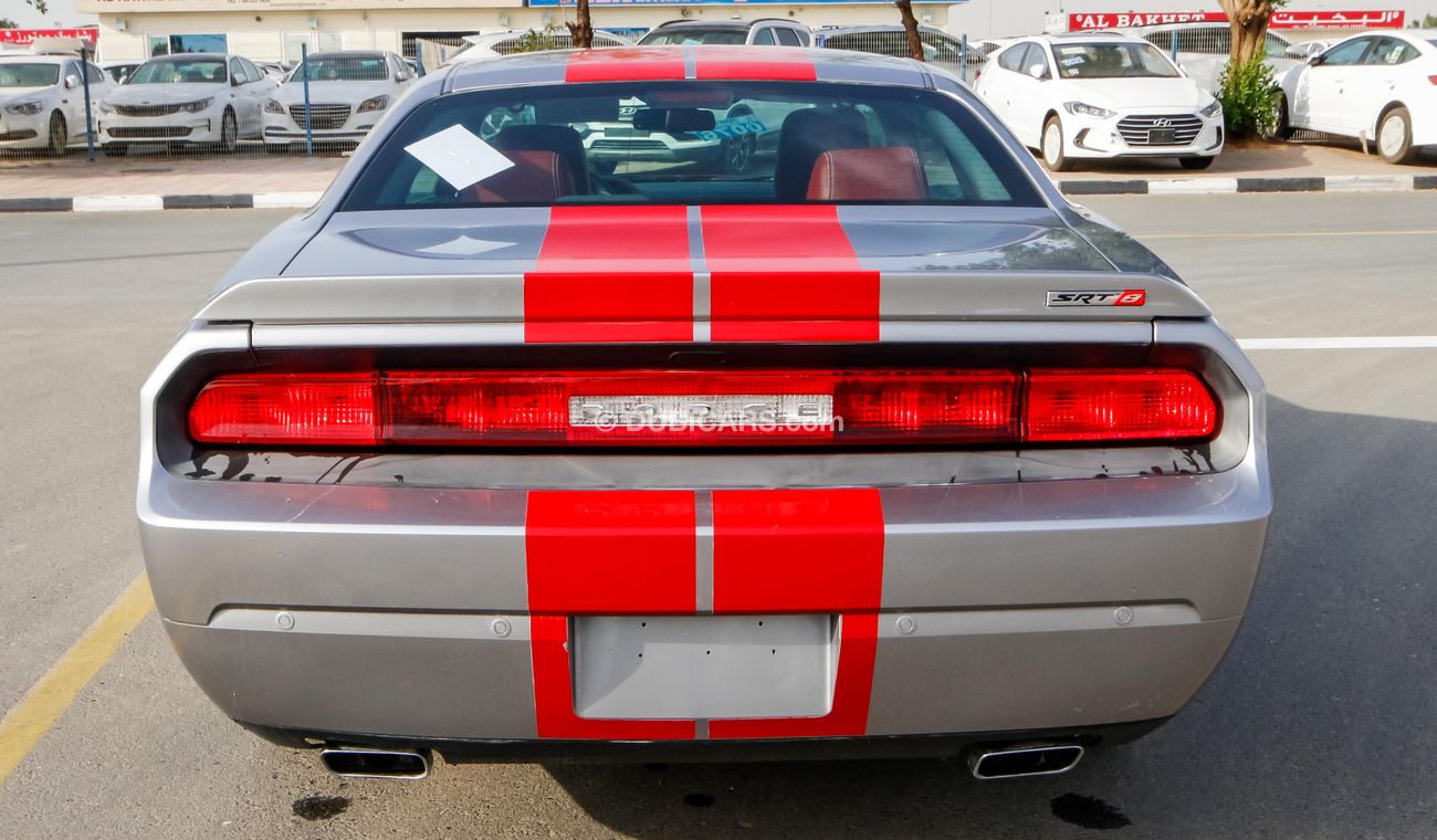 Dodge Challenger Hemi SRT