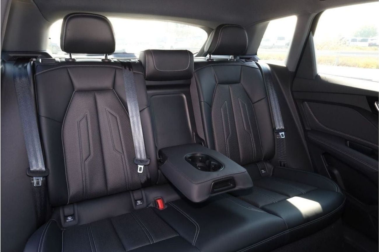 Audi Q4 Audi_Q4_40e-tron_605KM_2024_Full_Options