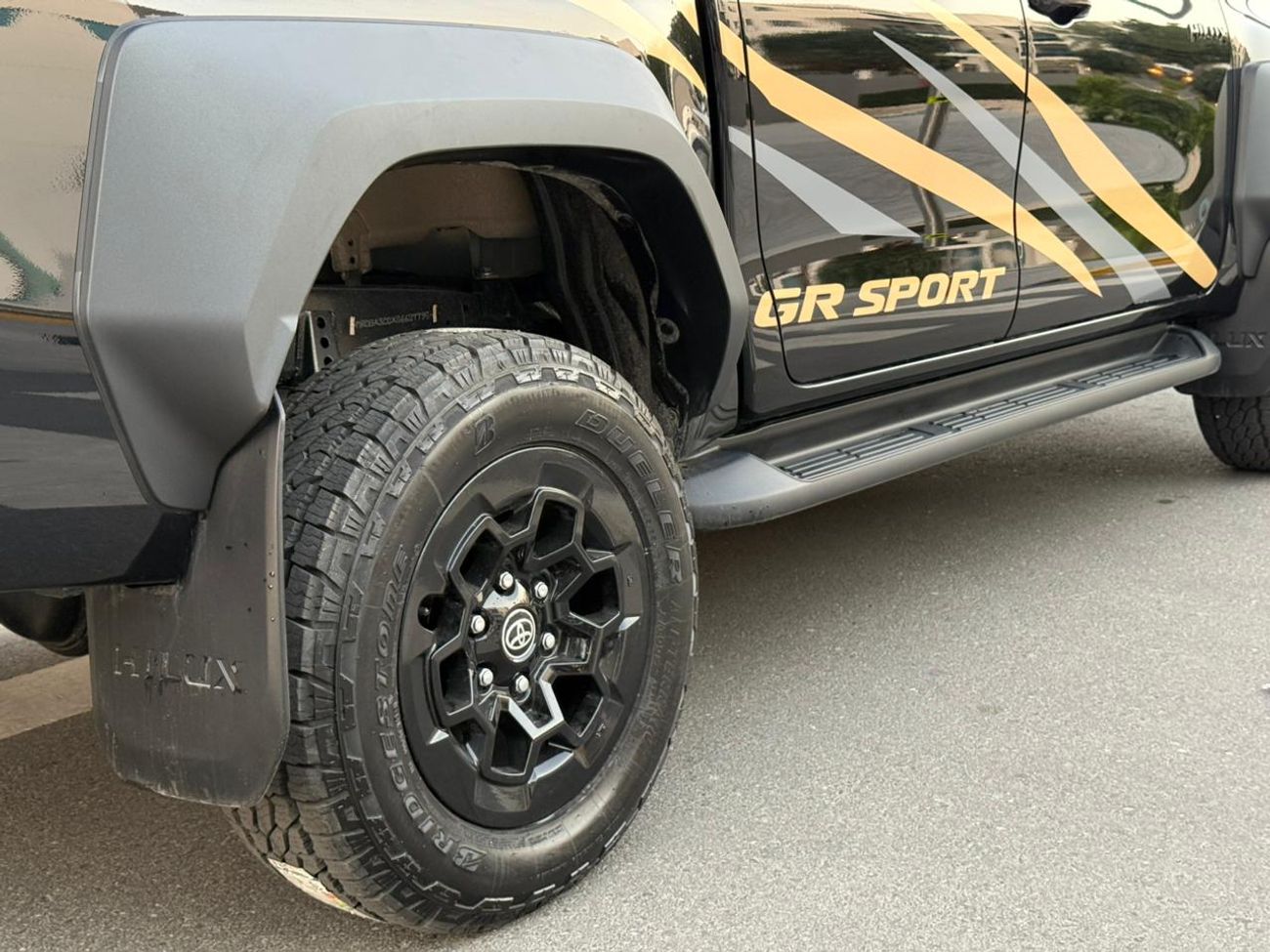 Toyota Hilux 2.8L Special Edition A/T