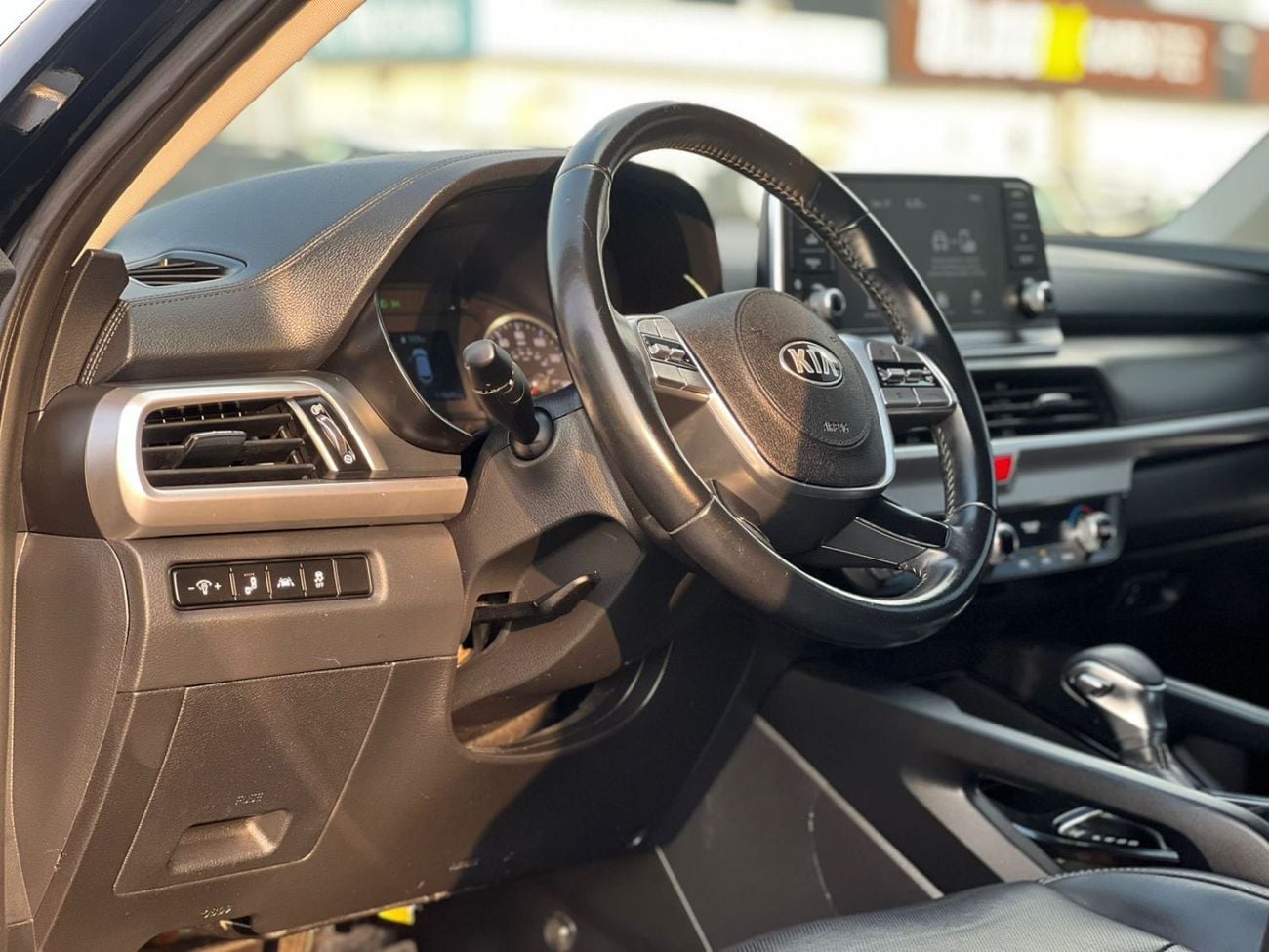 Kia Telluride LX 2020 Kia Telluride 3.8L V6 - Rear Camera & Sensor - Leather Seats With Rims -