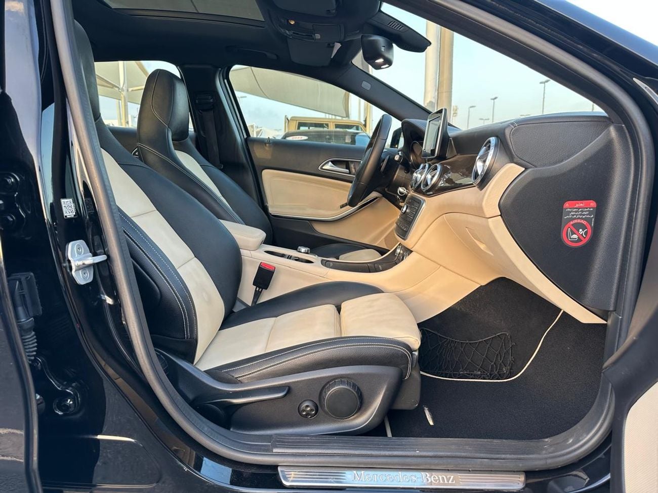 Mercedes-Benz GLA 250 Std 2.0L (211 HP)