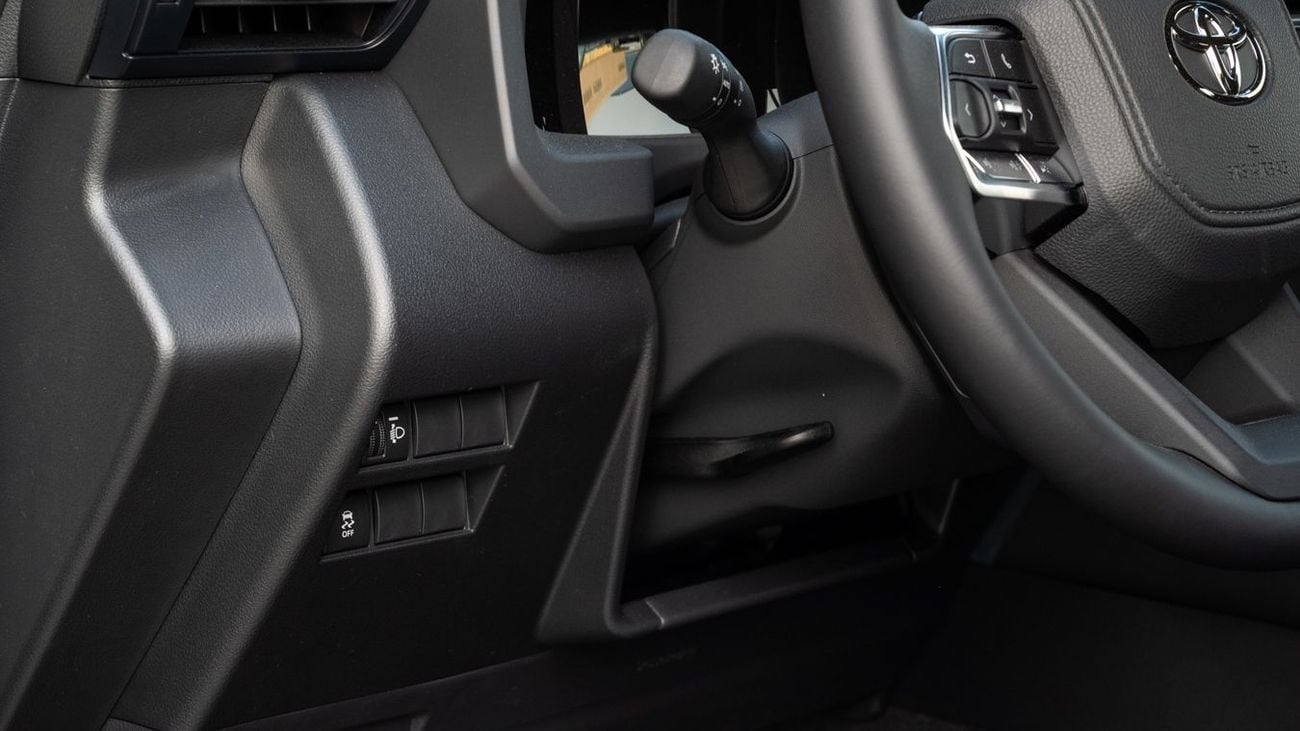 تويوتا لاند كروزر TOYOTA LANDCRUISER 4.0 GX STANDARD -2026YM