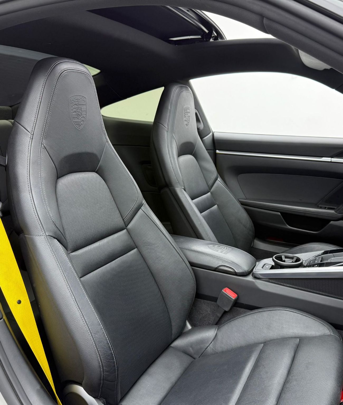 بورش 911 2020 Porsche 911 Carrera, Dec/25 PORSCHE Warranty,PORSCHE Full Service History, GCC