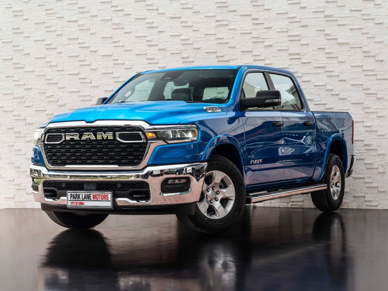 RAM 1500 Bighorn Crew Cab 5.7L