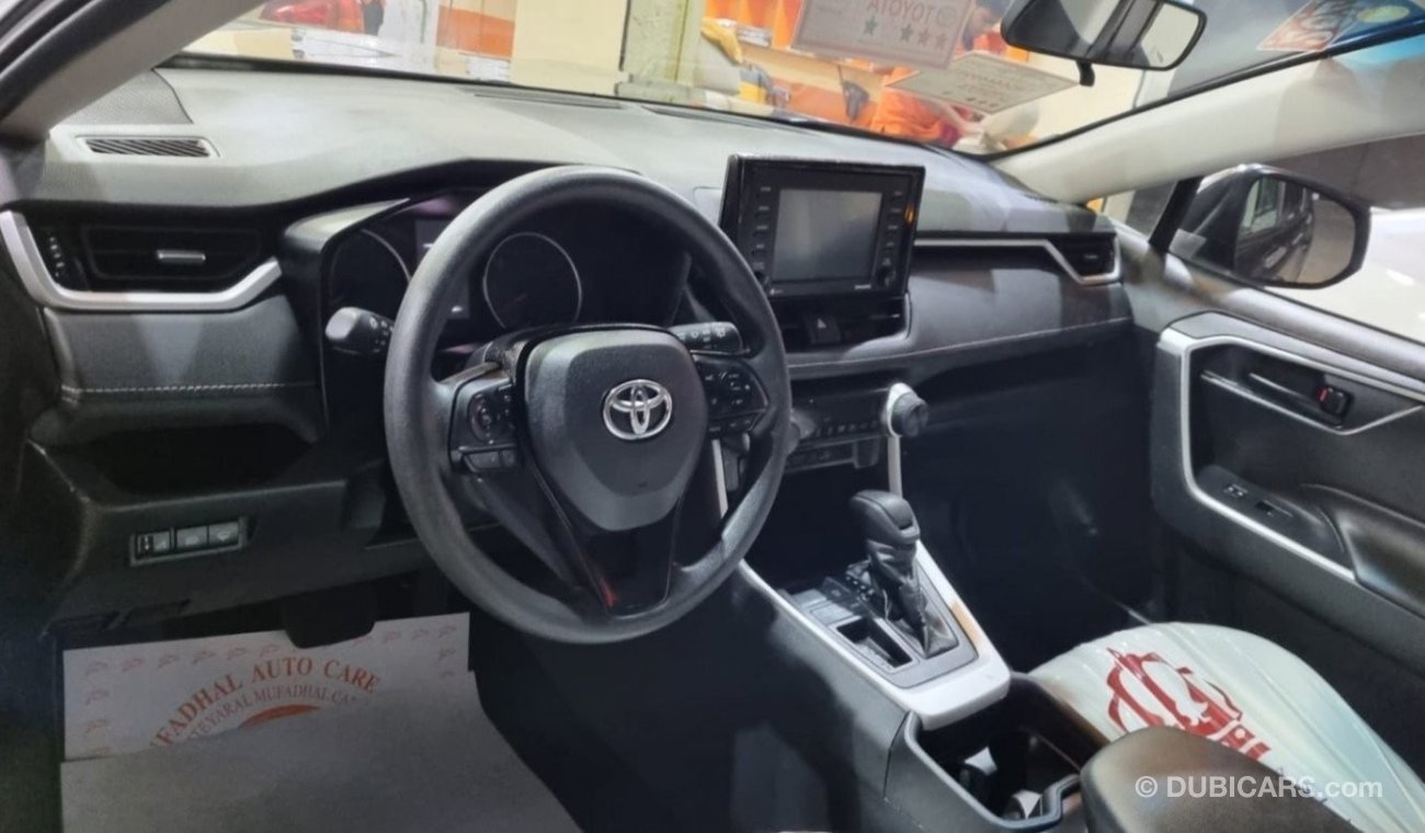 Toyota RAV4 Le