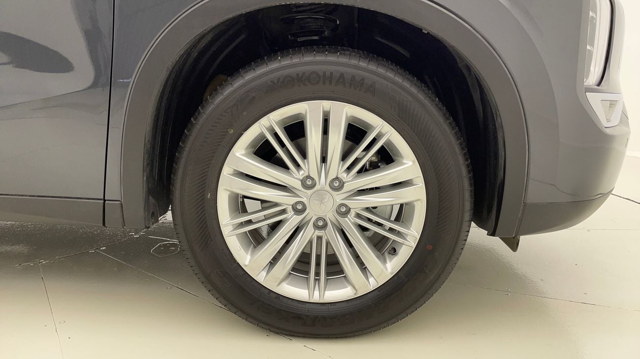 Mitsubishi Outlander MIDLINE WITH SUNROOF 2.5 | Zero Down Payment | Home Test Drive