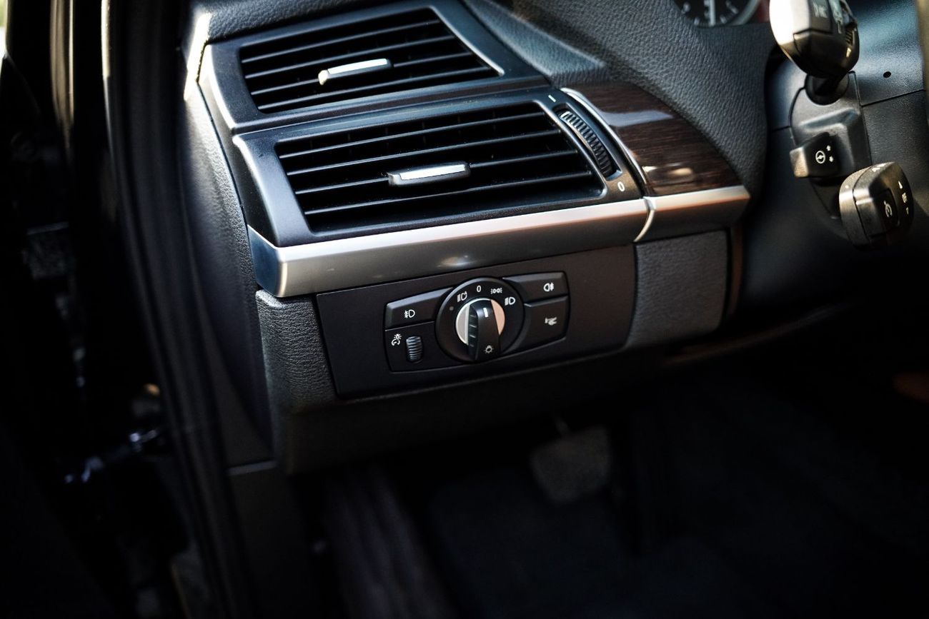 BMW X6 50i Exclusive 4.4L