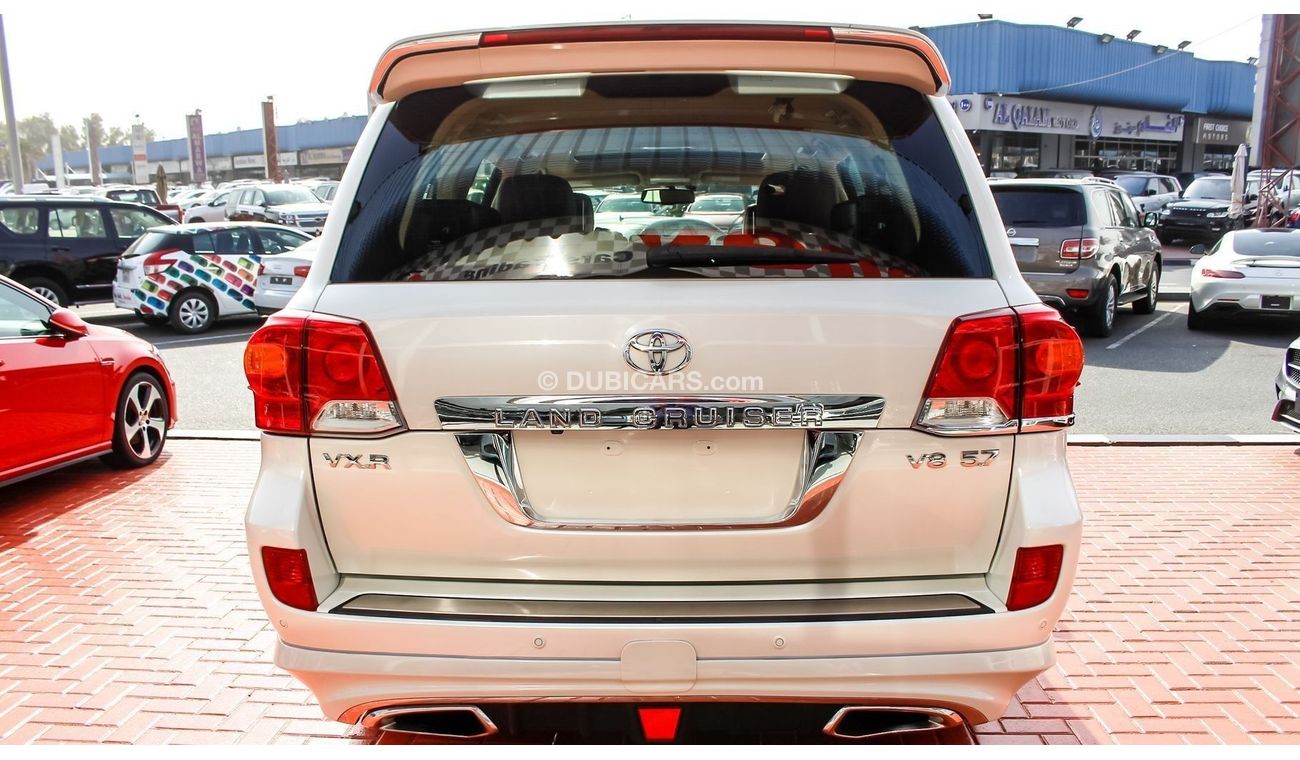 Toyota Land Cruiser VXR V8 5.7L