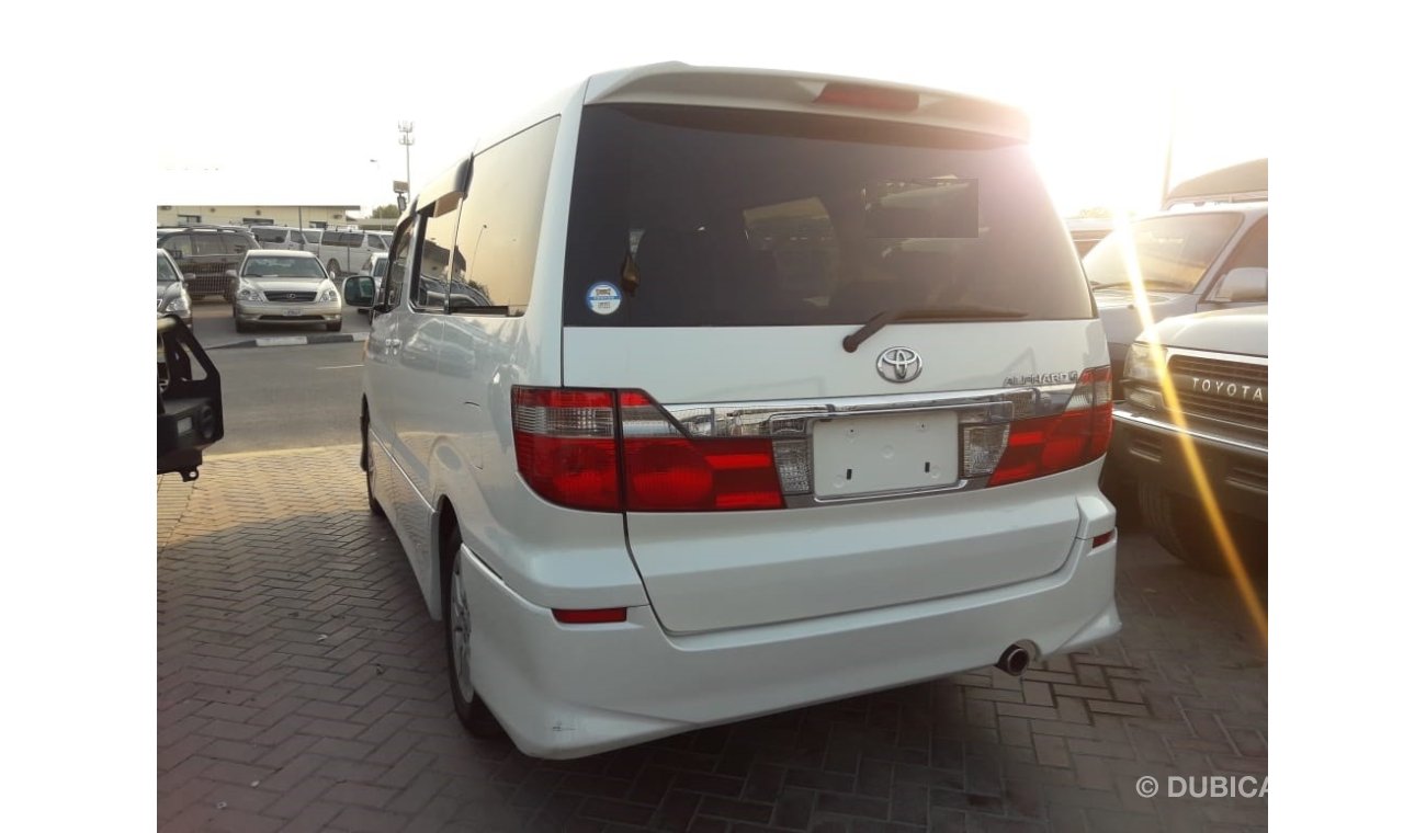 Toyota Alphard Van