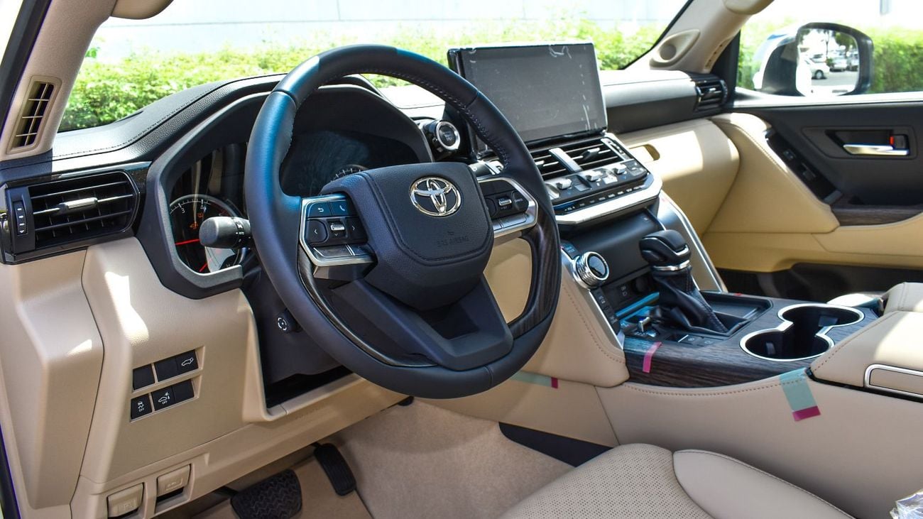 تويوتا لاند كروزر ECT0056 - Toyota Landcruiser 300 VX - 3.3L Diesel - White/Beige - Rear Entertainment