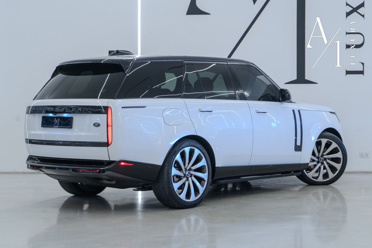 لاند روفر رينج روفر 2023 Range Rover Vogue P400 SE, Warranty, Full Options, Low Kms, Excellent Condition, 395HP