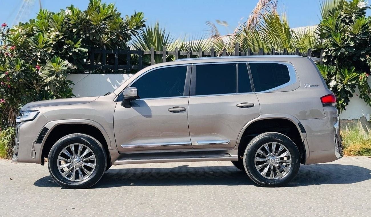 تويوتا لاند كروزر PREMIUM SAHARA BODY KIT INSTALLED | 4.5L DIESEL ENGINE | RHD