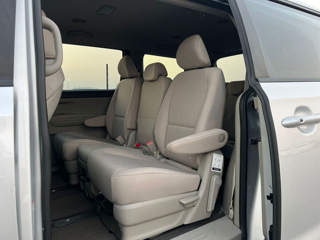 Kia Sedona 2021 Kia Sedona LX Mid Option – 3.3L V6 – 7 Seater –