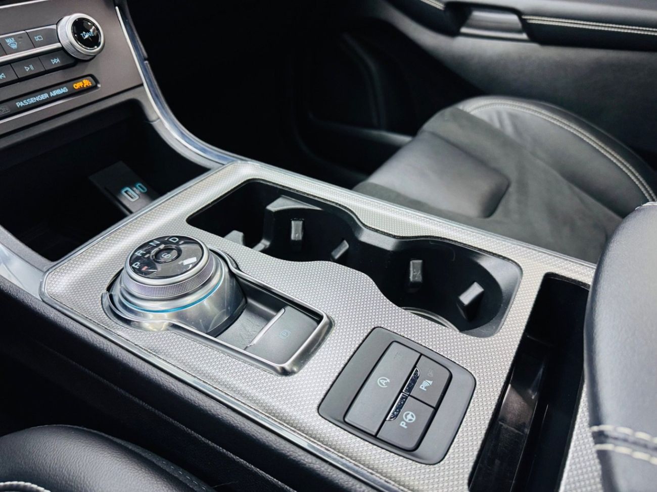 Ford Edge ST GCC .. Original paint .. FSH .. Perfect Condition