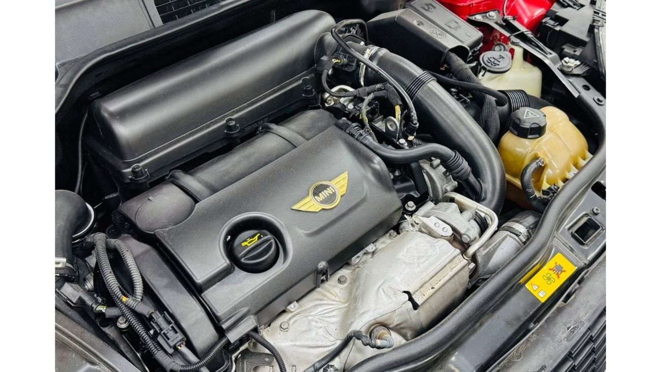 Mini Cooper S Cabrio GCC .. Convertible .. 4CYL .. Perfect Condition