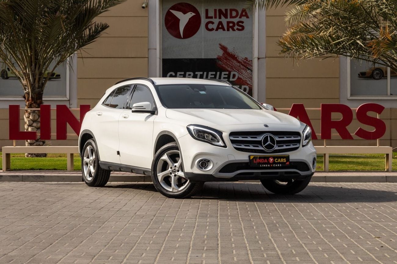 Mercedes-Benz GLA 220 Mercedes-Benz GLA 220 2018 Korean specs for 1,014.00 AED monthly