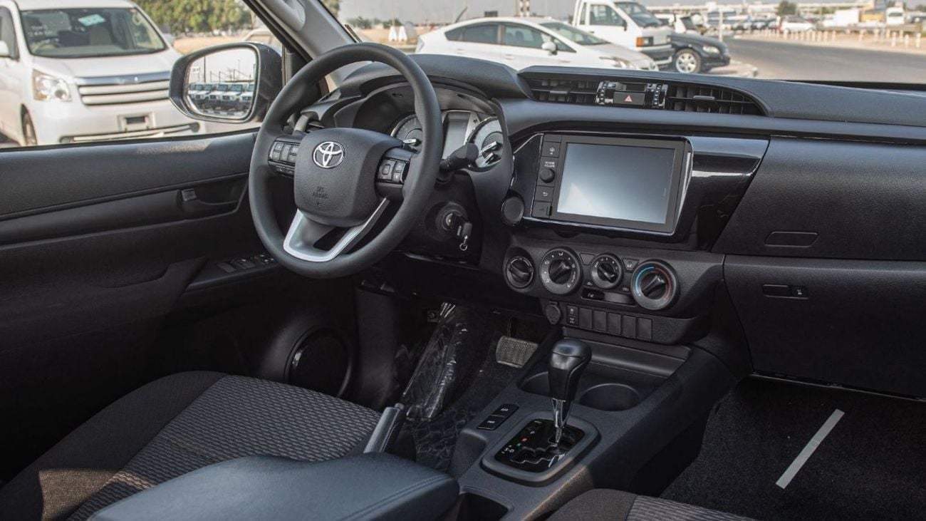 تويوتا هيلوكس SGLX HILUX 2.4L AT