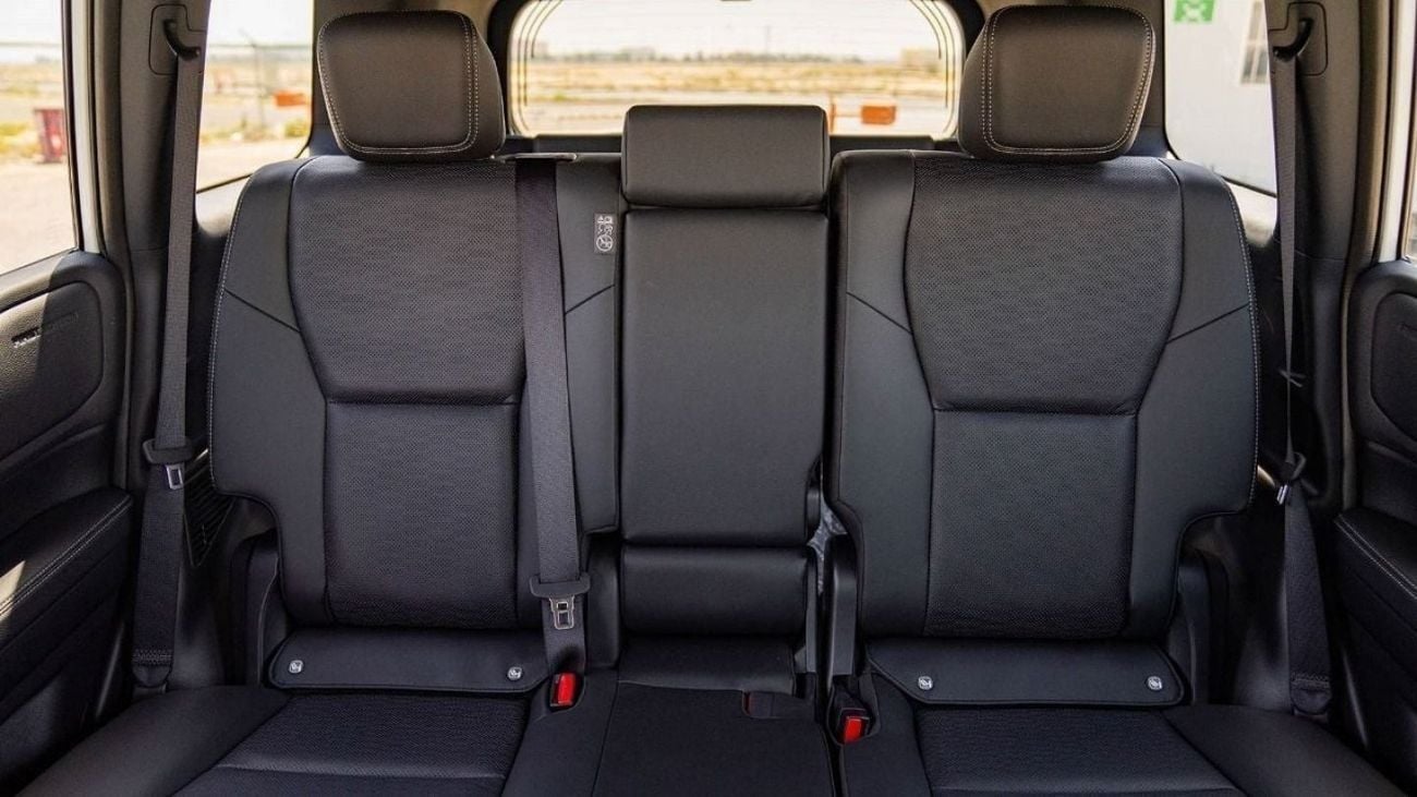 تويوتا برادو TOYOTA PRADO 250 2.8D AT FIRST EDITION MY2025 –WHITE