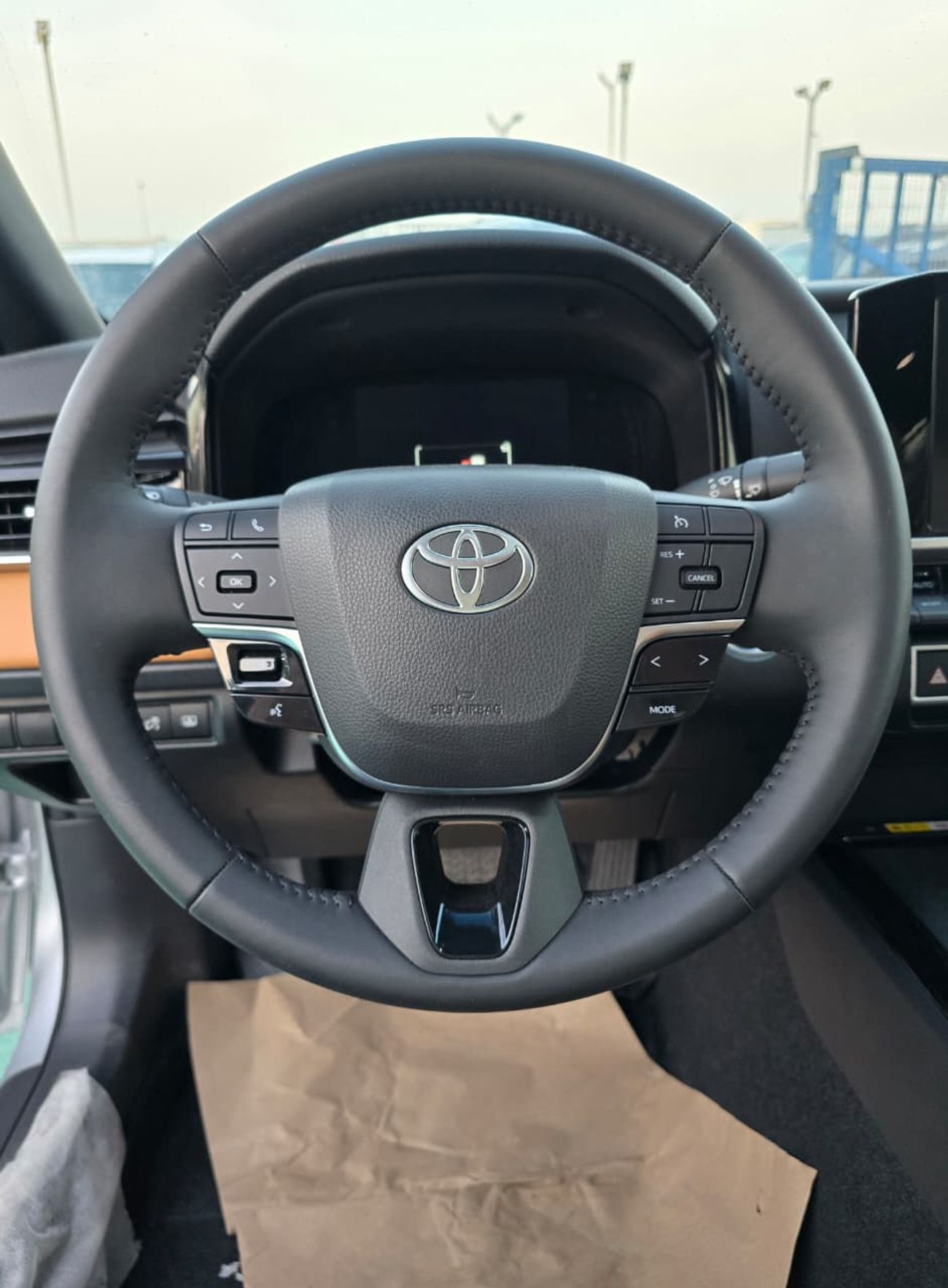 Toyota Camry E 2.5L