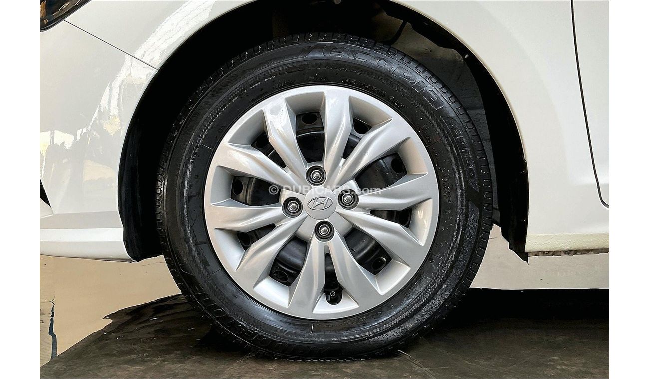 Hyundai Accent Smart Plus