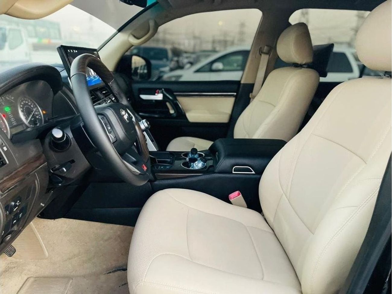 Toyota Land Cruiser Toyota landcuriser 2017 facelifted 2024 full option Top the range