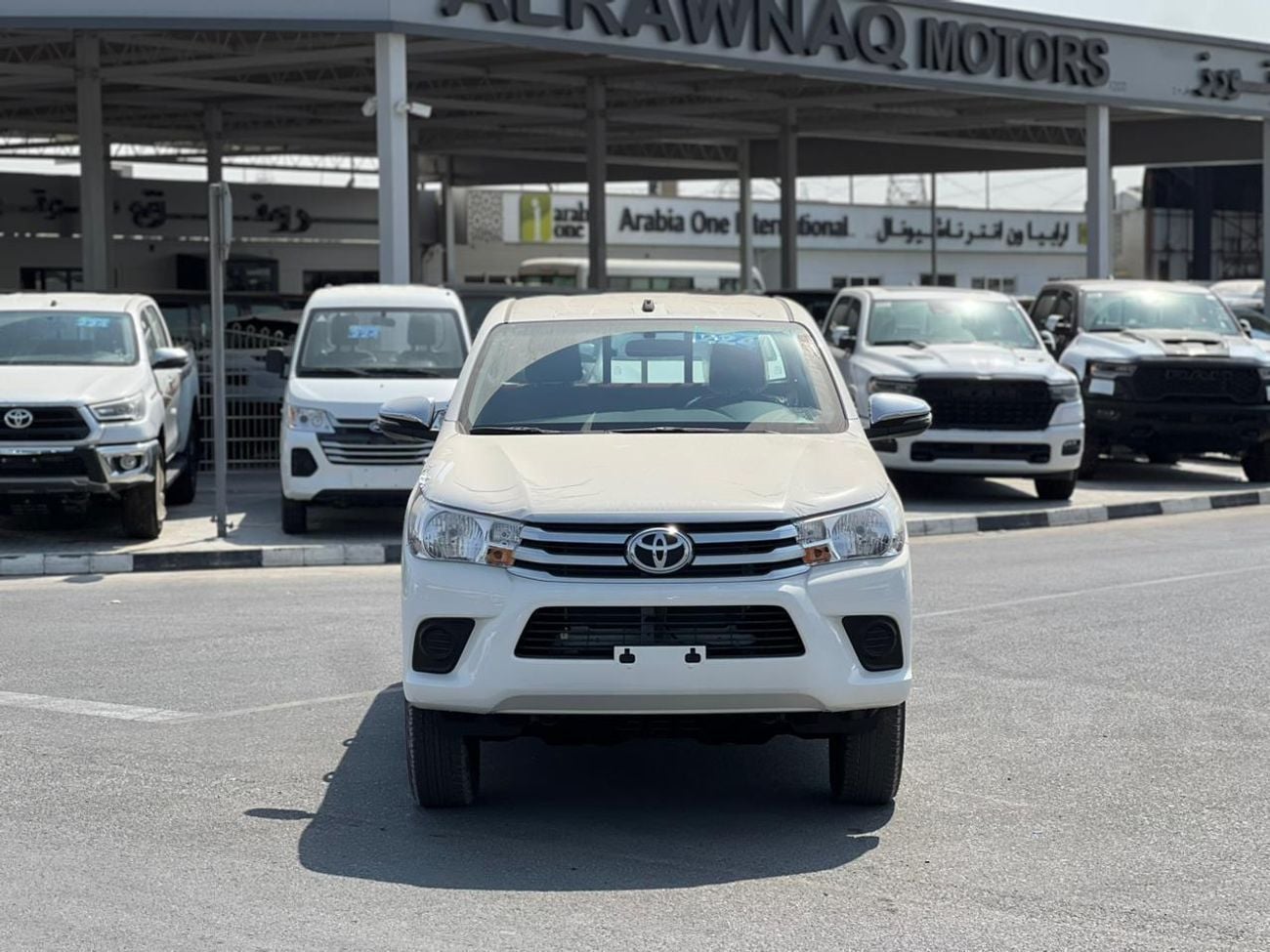 Toyota Hilux DLX EXPORT ONLY - TOYOTA HILUX 2.7L A/T (Red Interior)