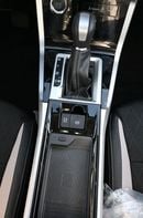 Toyota Veloz Toyota VELOZ 1.5L Petrol, FWD, SUV, 5 Doors, Push Start, Rear Parking Sensors, 7 Seater, Rear Camera