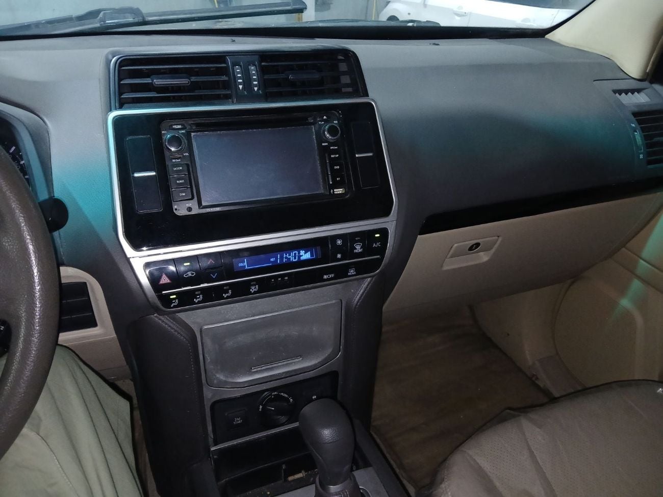 Toyota Prado TX-L 2.7L v4 petrol Engine Colour Black Transmission Automatic Interior Beige Leather seats 7seats back C