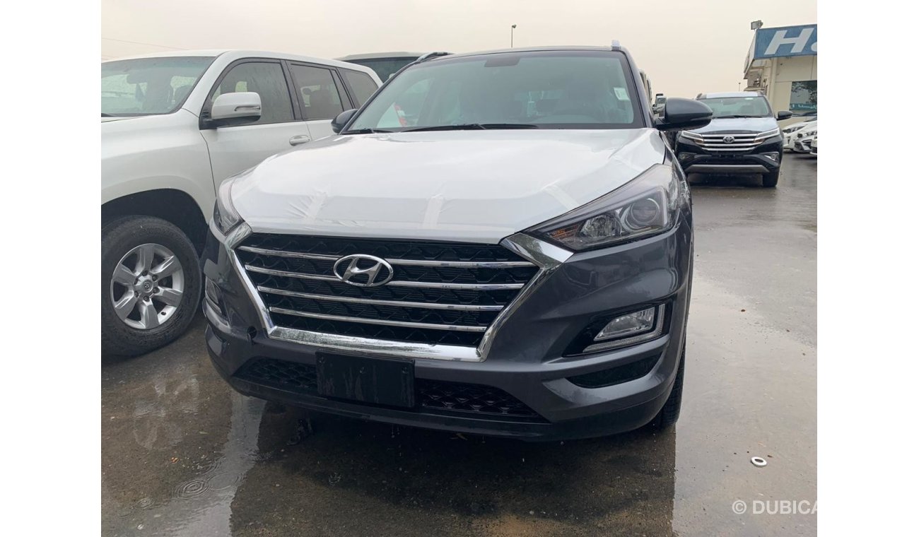 Hyundai Tucson 1.6 with sun roof