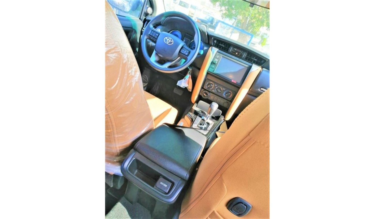 Toyota Fortuner with screen camera