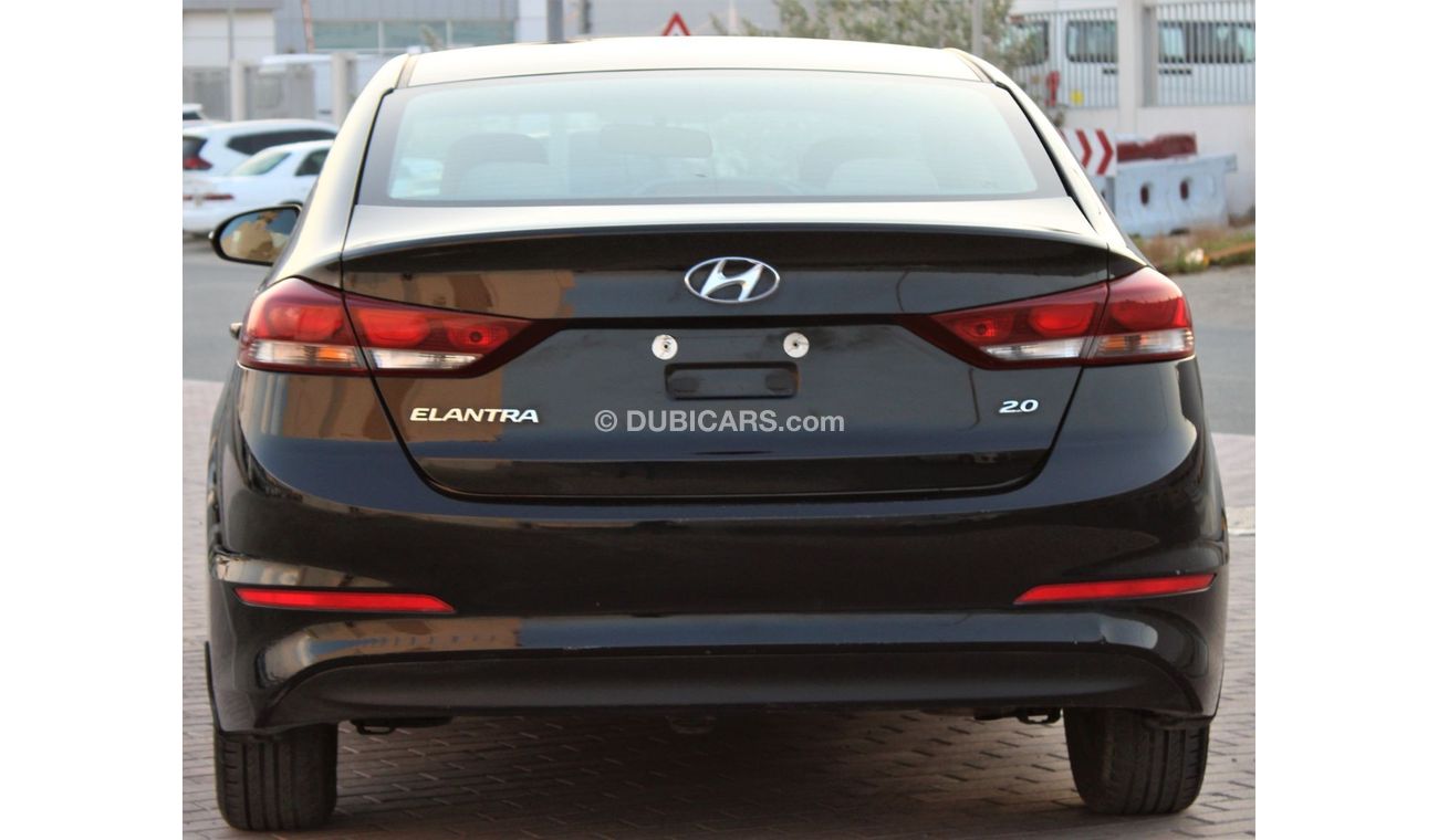Hyundai Elantra Hyundai Elantra 2017, GCC, in excellent condition, without paint, without accidents, very clean from