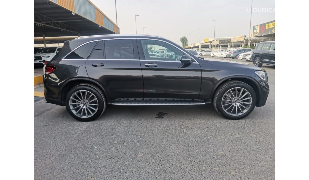 مرسيدس بنز GLC 300 بريميوم +