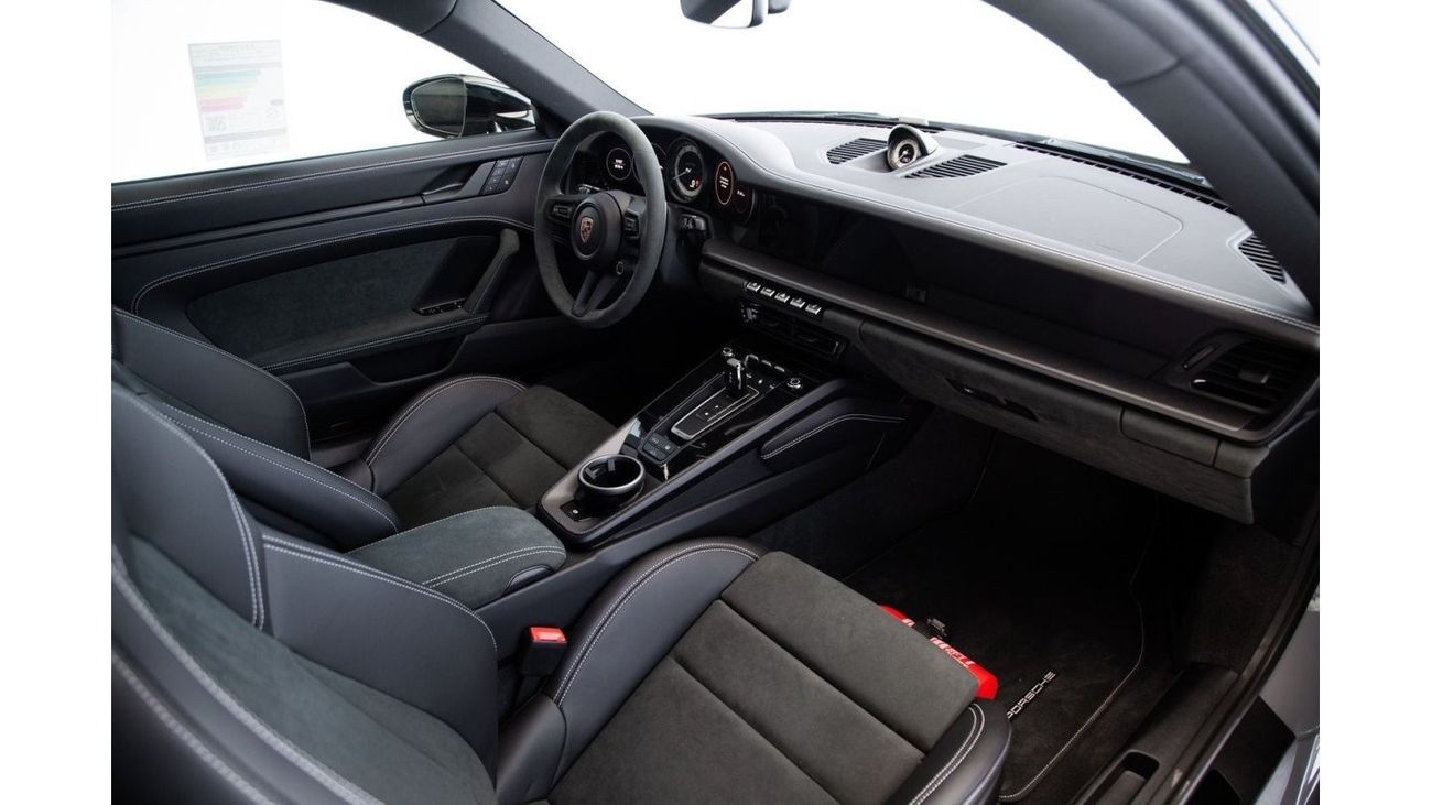 Porsche 911 CARRERA GTS