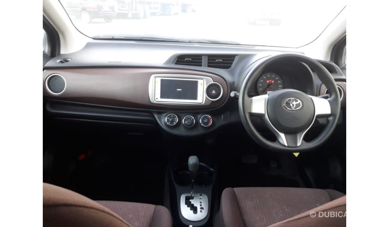 تويوتا فيتز Toyota Vitz RIGHT HAND DRIVE (Stock no PM 771)