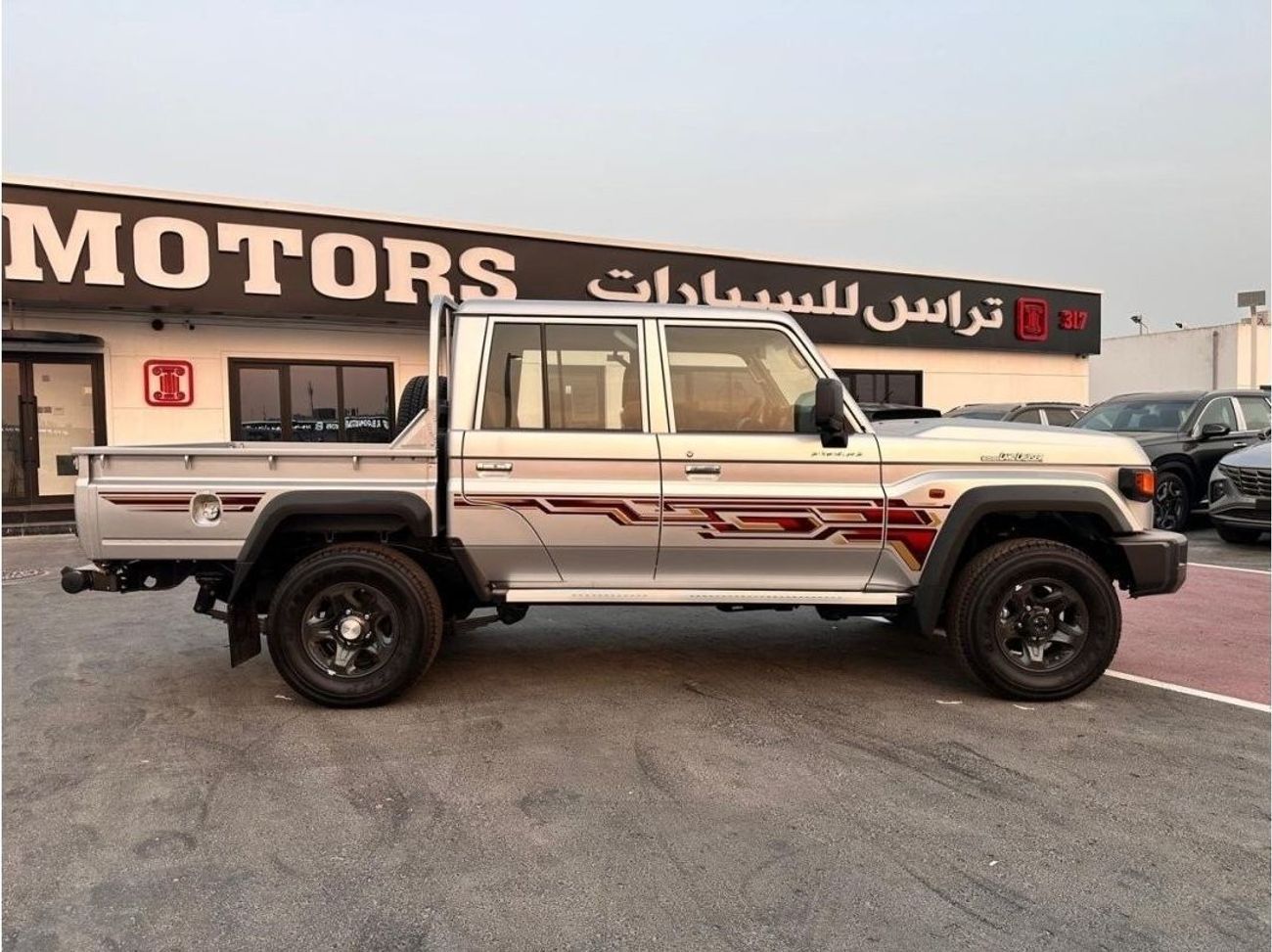 Toyota Land Cruiser Pick Up 4.0 L automatic with  dif lock