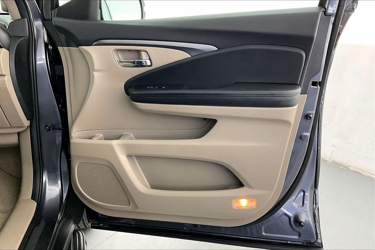 Jeep Grand Cherokee Limited Plus| 1 year free warranty | Exclusive Eid offer